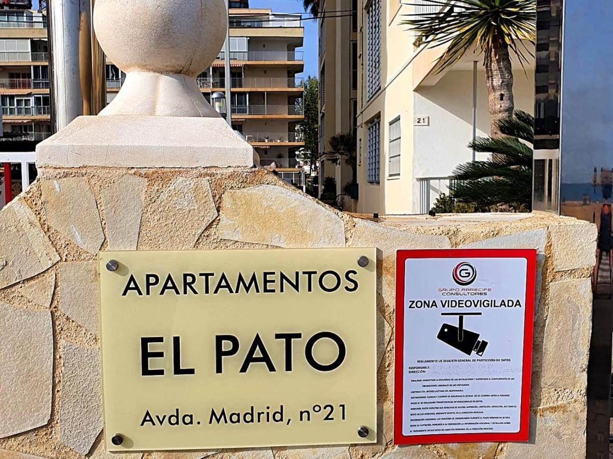 First Line Apartment With 3 Bedrooms And Seaviews Benidorm Ngoại thất bức ảnh