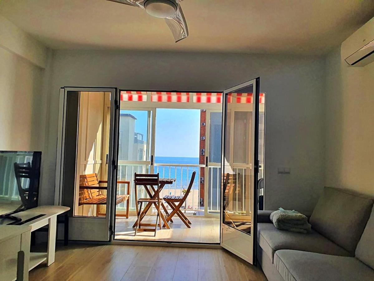 First Line Apartment With 3 Bedrooms And Seaviews Benidorm Ngoại thất bức ảnh