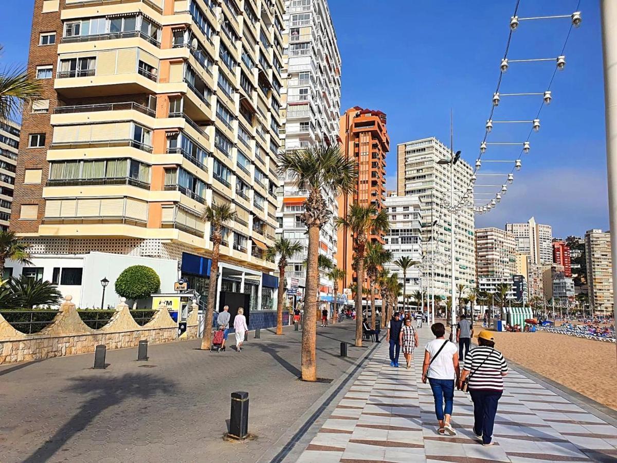 First Line Apartment With 3 Bedrooms And Seaviews Benidorm Ngoại thất bức ảnh